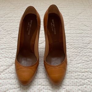 Sergio Rossi chestnut cognac pumps heels